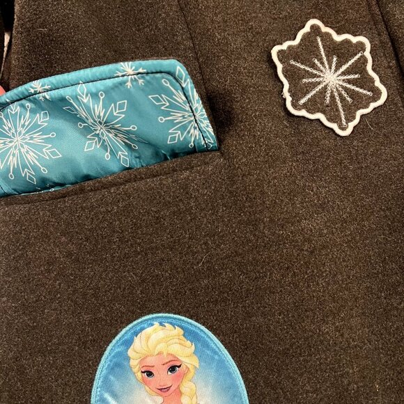 20% off $40+! Authentic Disney Frozen Girls Jacket 6X Grey LIKE NEW Pea Coat - Picture 5 of 13